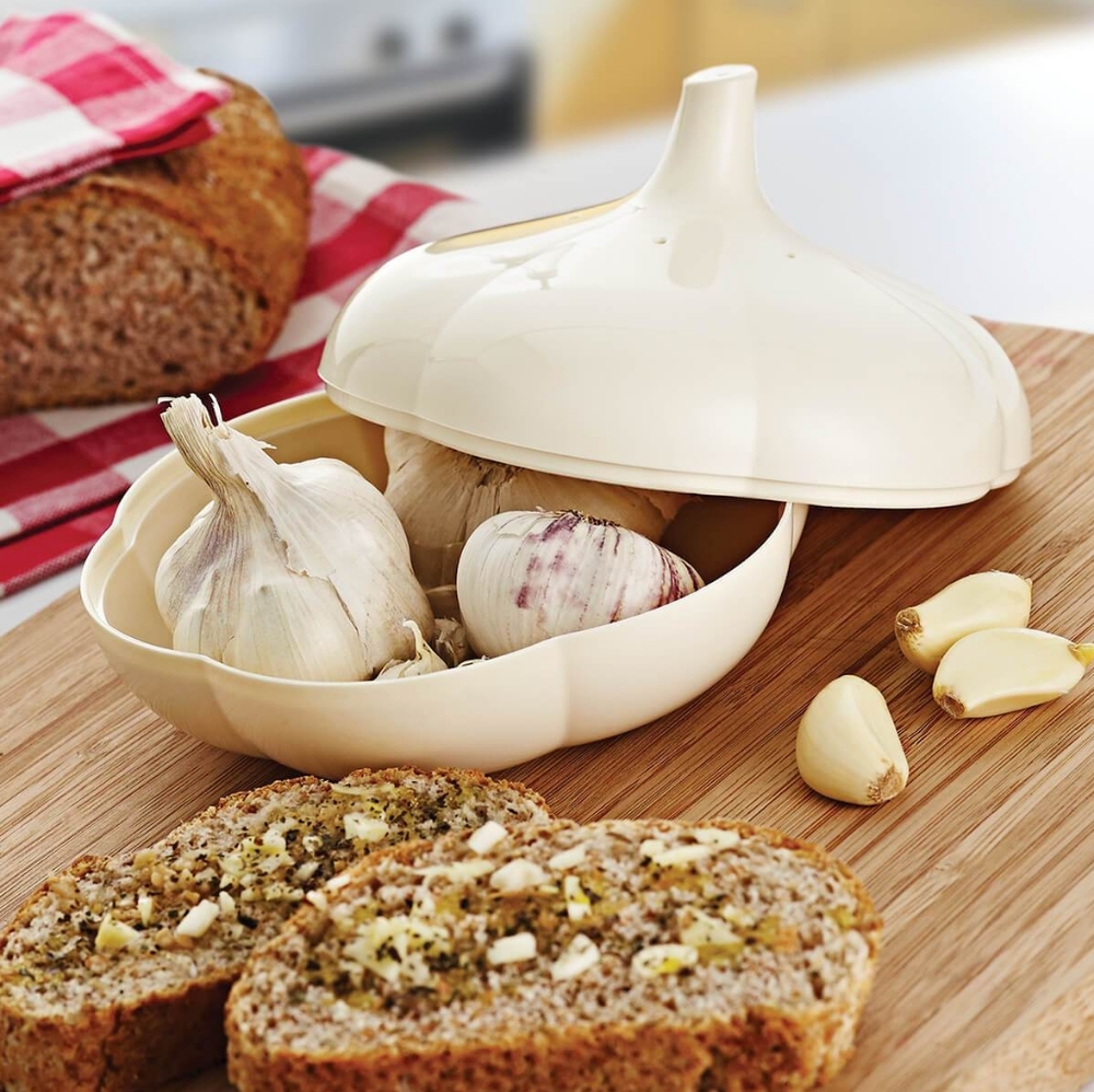 Tupperware Garlic Storage Container - Picture 4 of 4